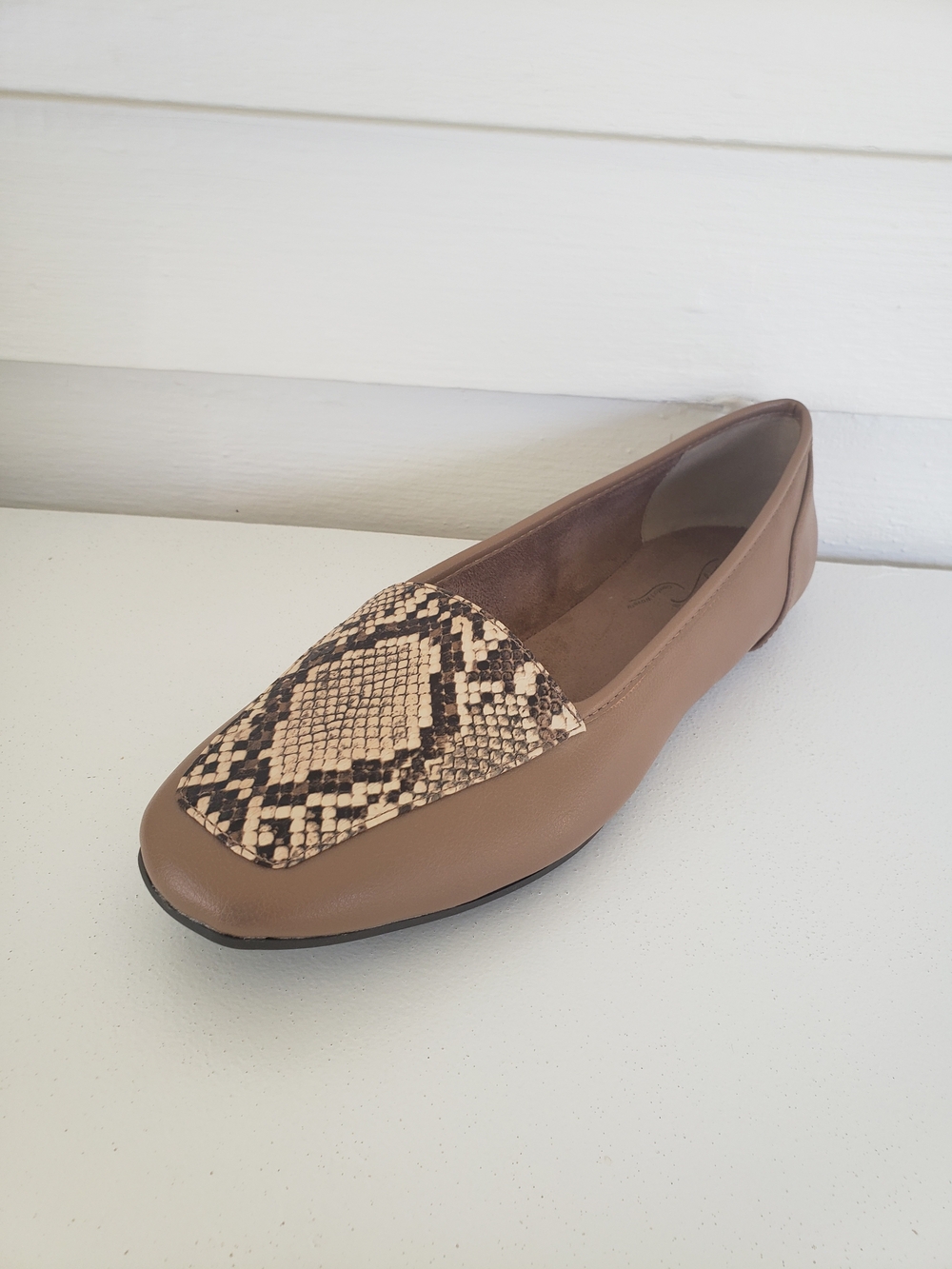 Easy Street Women's Tan Loafer with Snake-Print Accent Size 10